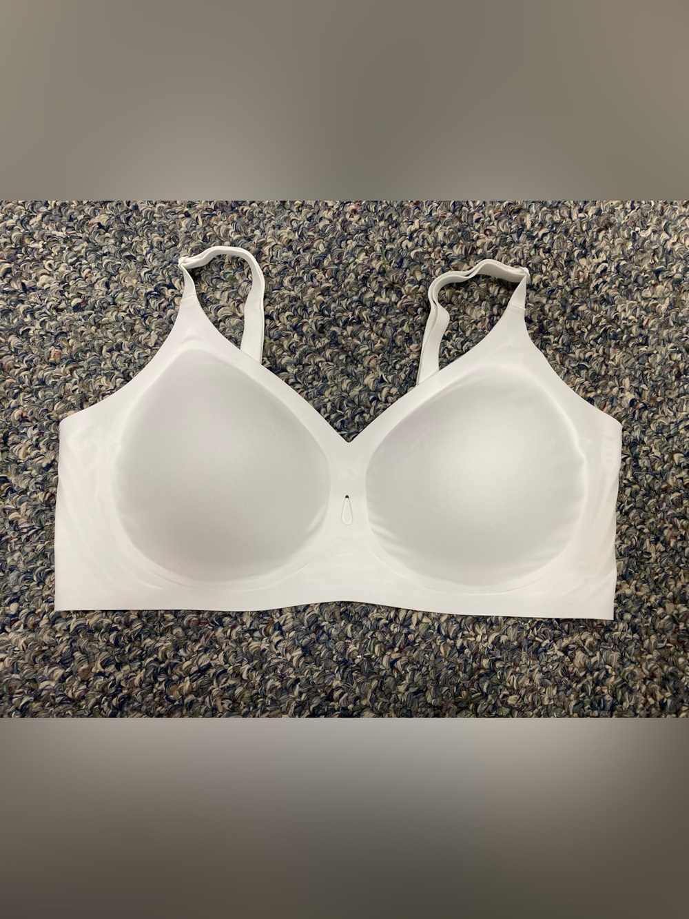 Seamless White T-Shirt Bra with Smooth Molded Cups